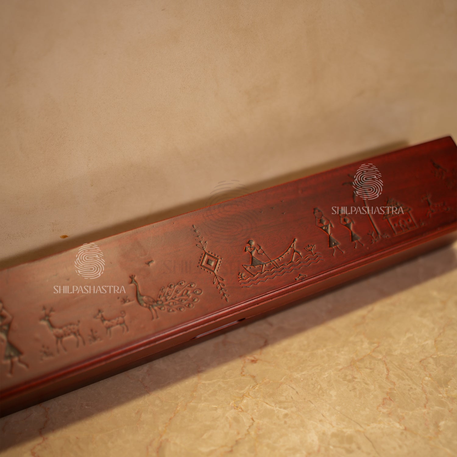 Mahogany Folding Pallanguzhi (14 Pits) with Laser-Engraved Village Folk Art