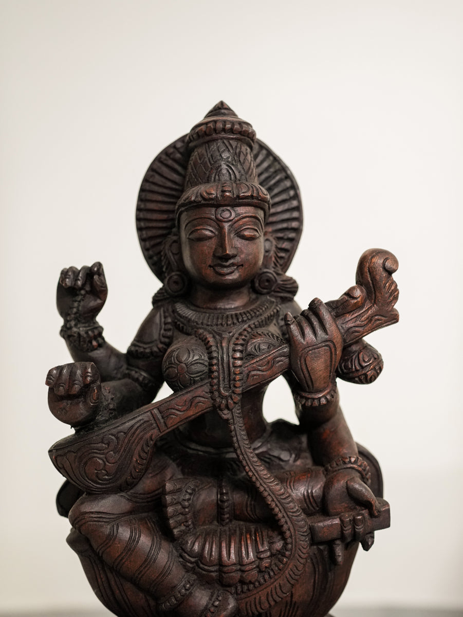 Goddess Saraswathi Idol – Traditional South Indian Art