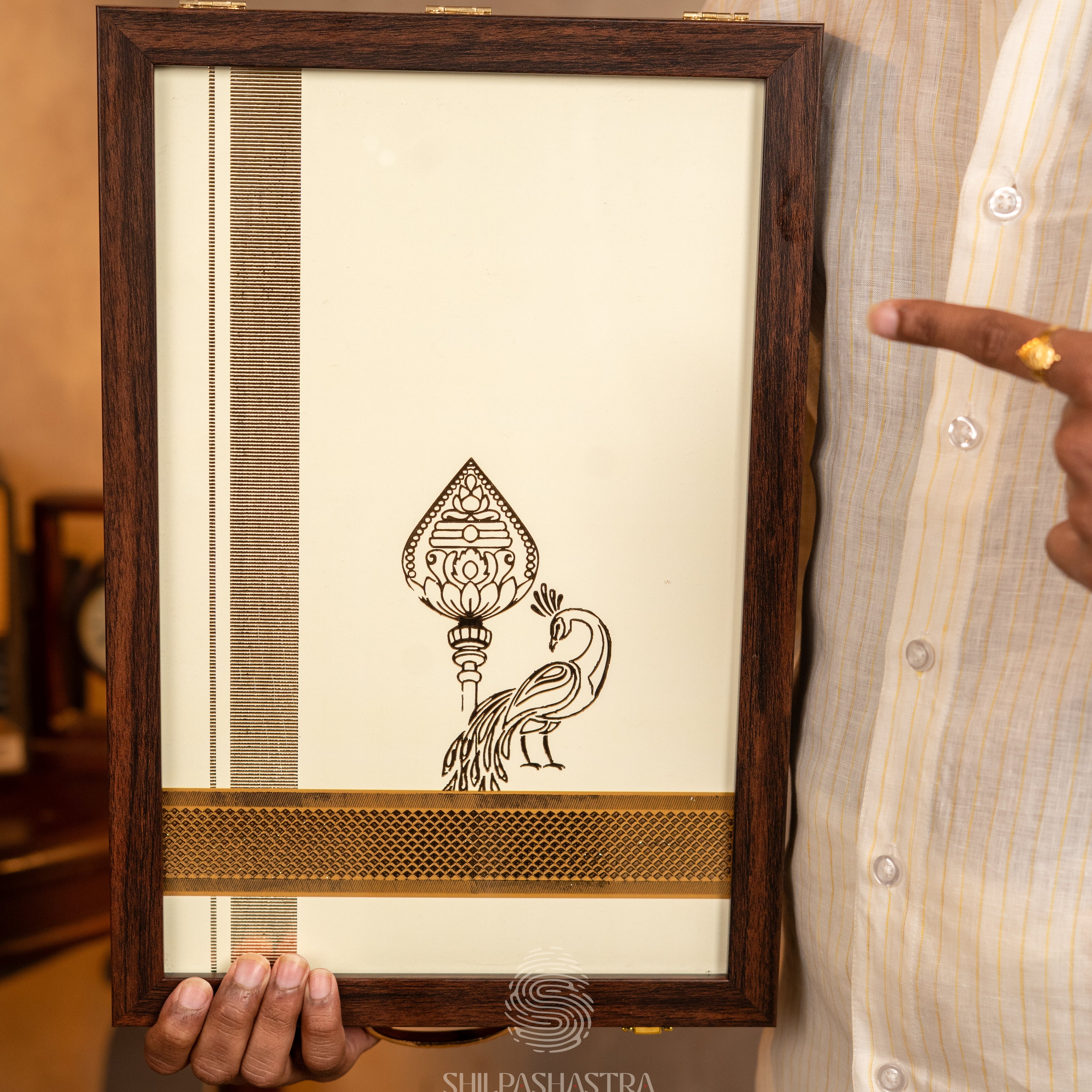 Veshti Box - Velum Mayilum Motif