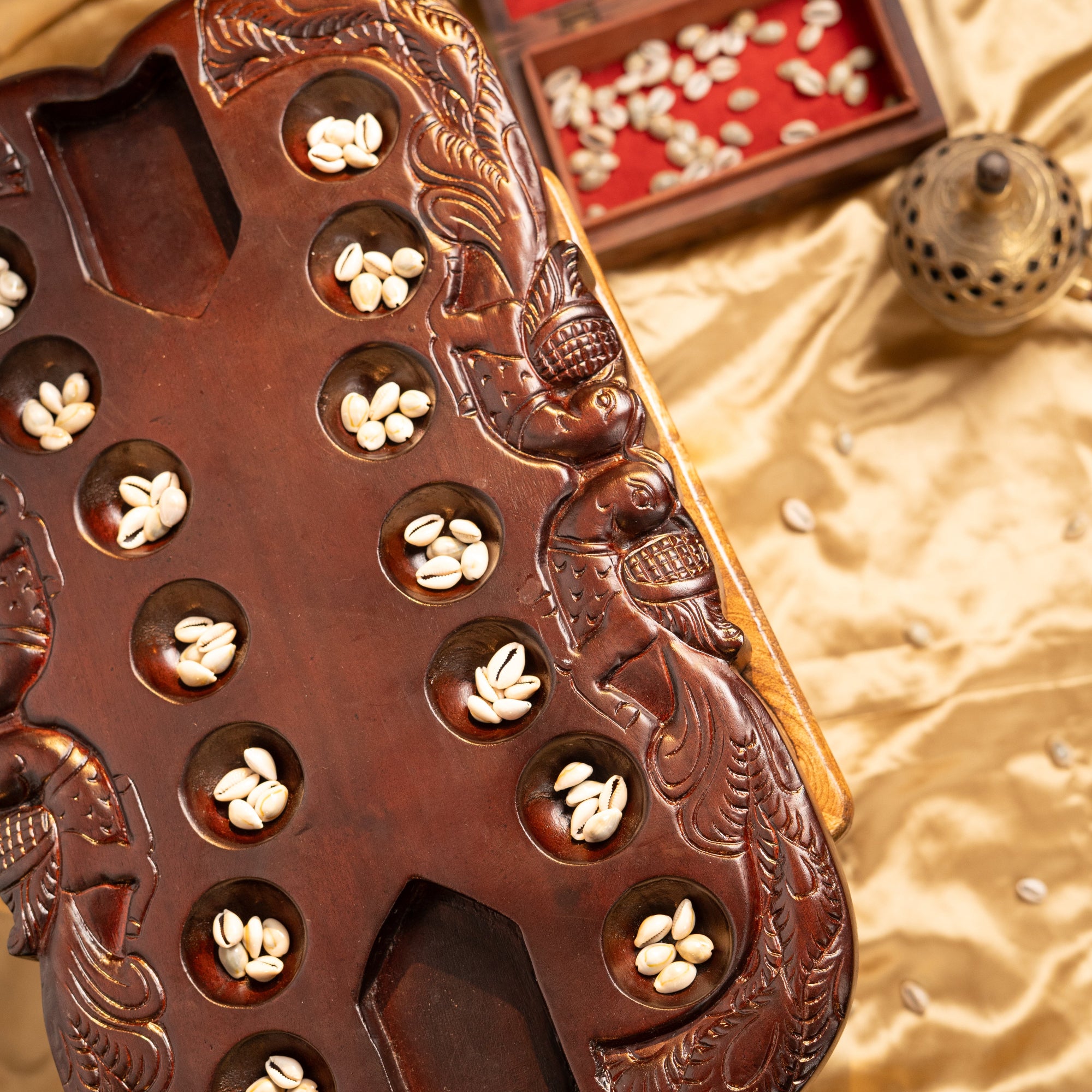 Hand Carved Mahogany Pallanguli Board with Peacock Motif – Melamine Finish Traditional Game