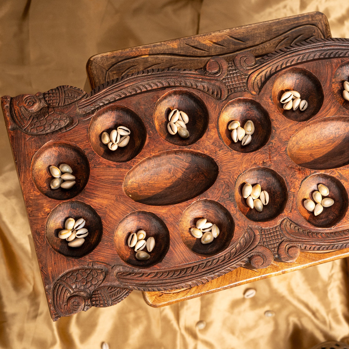 Hand Carved Rosewood Pallanguli Board with Parrot Motif – Traditional Mancala Game