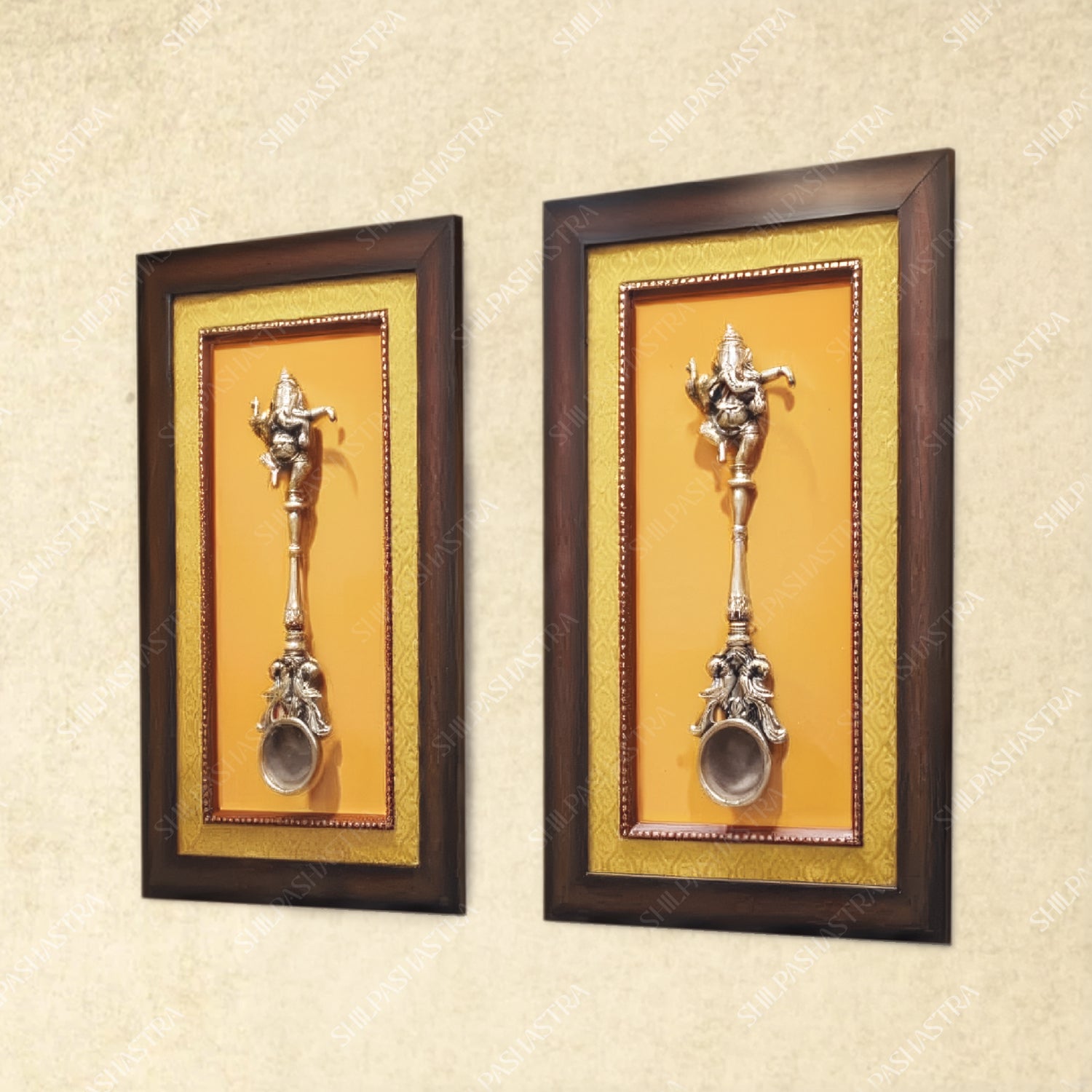 Uthrani Spoon Ganesha Wall Frame – Sacred Hindu Pooja Room Wall Decor (14 × 8 Inches)