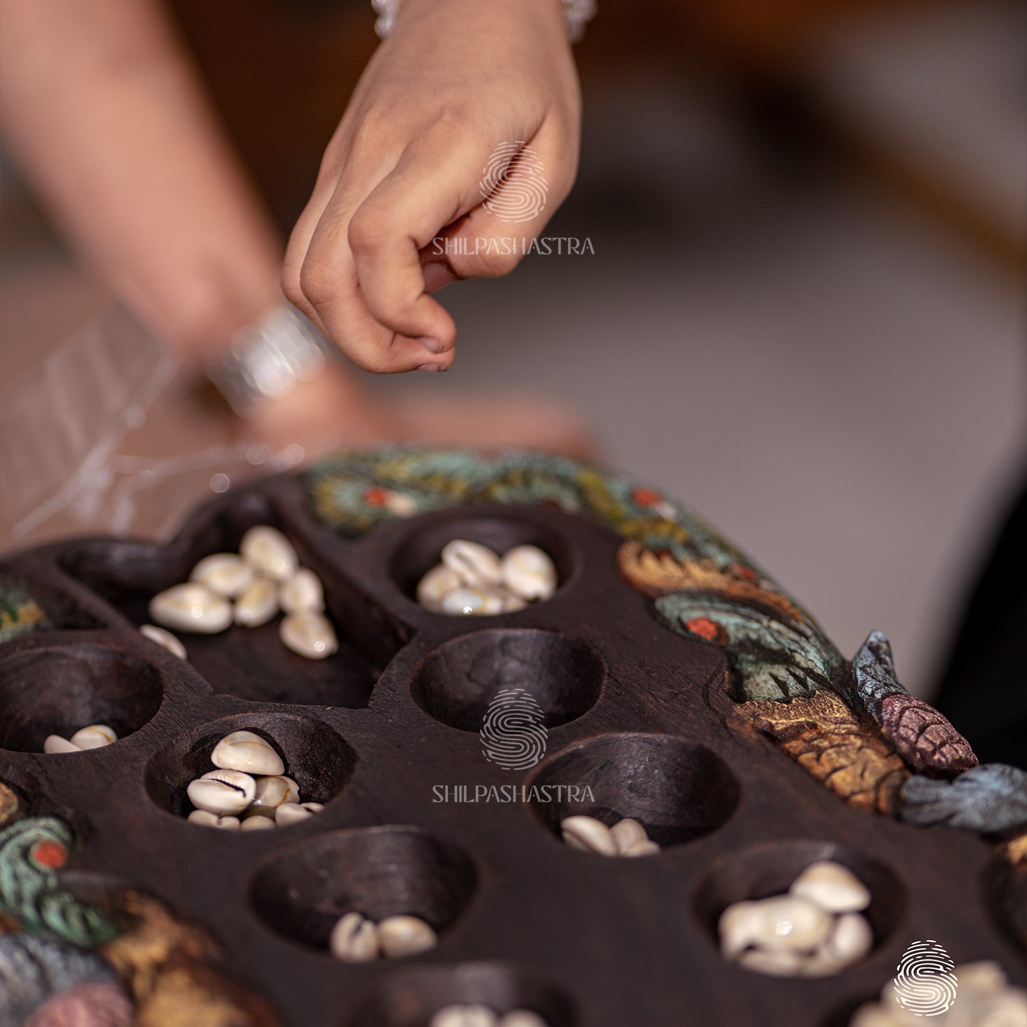 Hand Carved Mahogany Pallanguli Board with Peacock Motif – Traditional Mancala Game