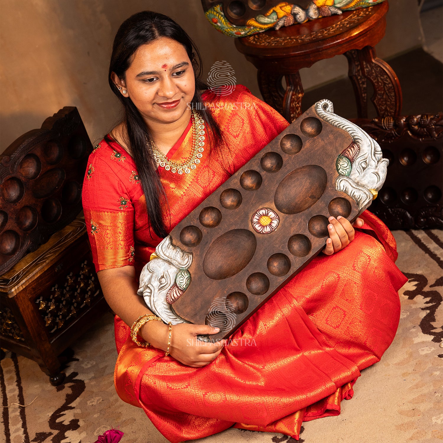 Hand Carved Mahogany Pallanguli Board with Elephant Motif – Traditional Mancala Game