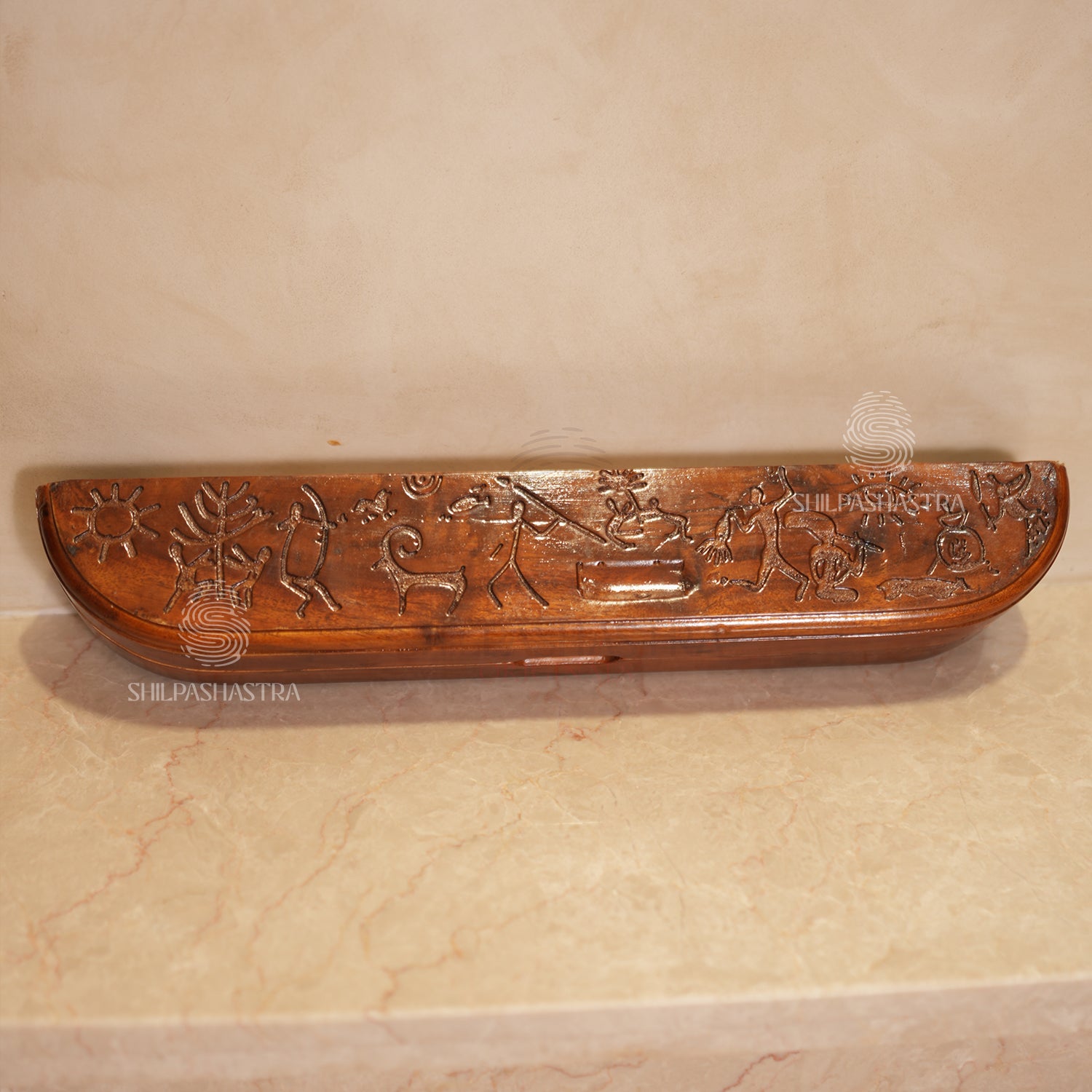Handcrafted Mahogany Oval Folding Pallanguzhi (14 Pits) with Tribal Carvings