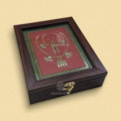 Chettinad Kaluthiru Jewel Box – Gold Foil Fibre Keepsake Box (6 × 8 Inches)