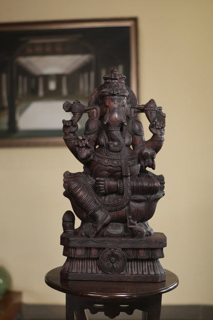Sri Vinayaka Ganesha Idol – Handcrafted South Indian Art