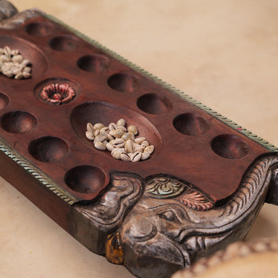 Hand Carved Mahogany Pallanguli Board with Elephant Motif & Floral Border – Traditional Mancala Game
