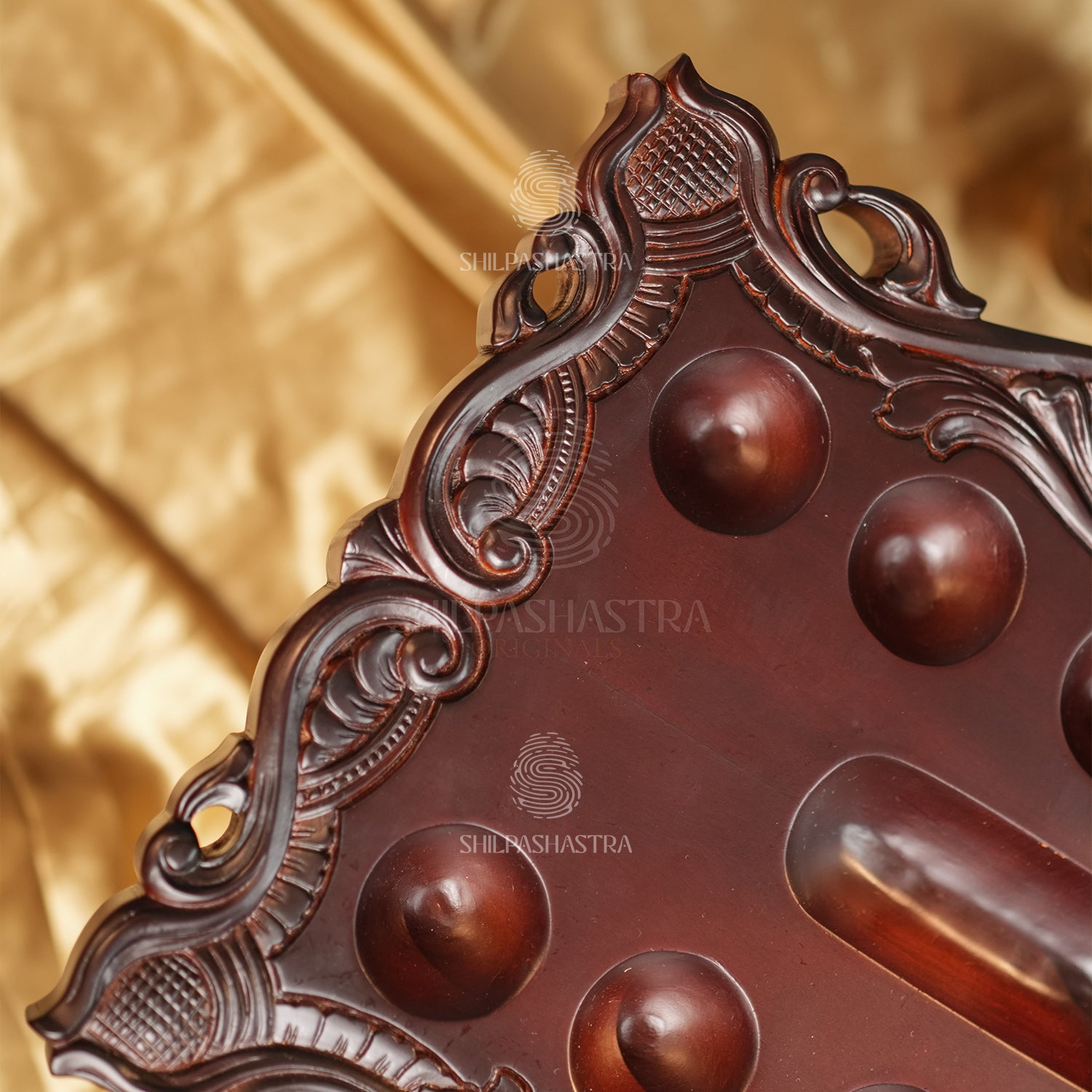Raja Pallanguzhi – Handcrafted Premium Mahogany Traditional Game Board