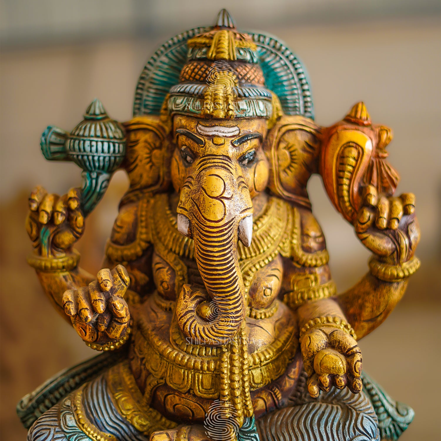24 Inch Valampuri Ganesha Wood Carving – Hand-Carved Vaagai Wood Idol with Antique Finish