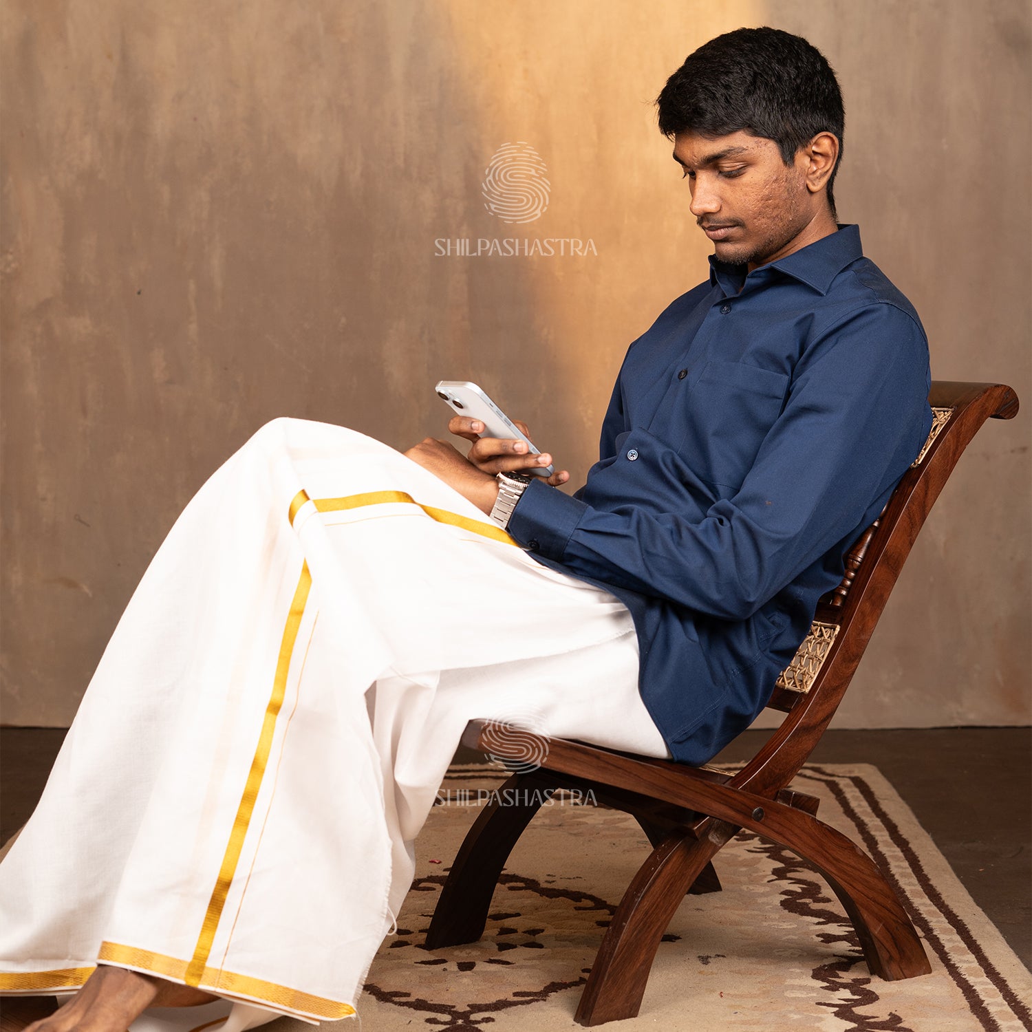 Premium Rosewood Folding Chair with Aathangudi Tile – Handcrafted Chettinad Heritage Wooden Chair