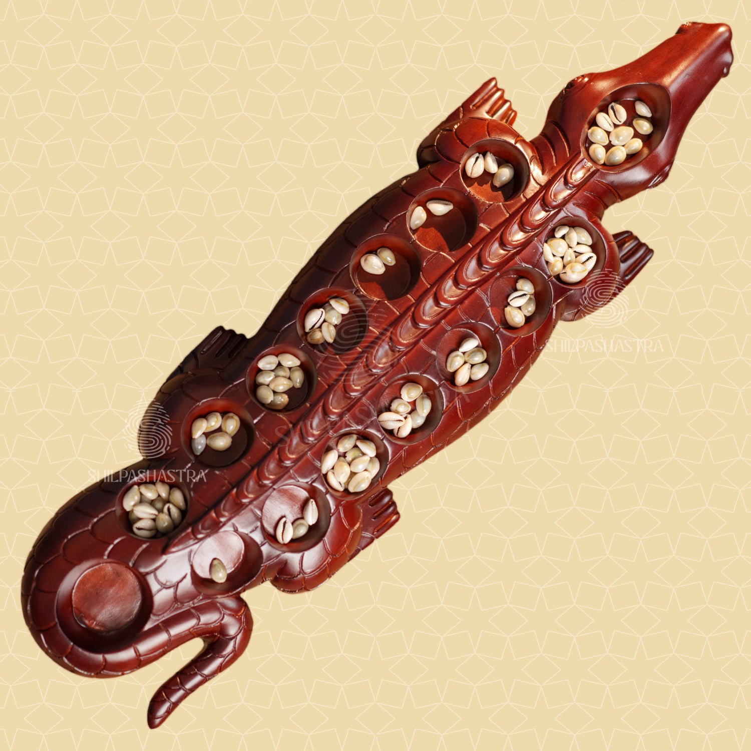 Hand Carved Mahogany Pallanguzhi Board – Babiya Crocodile Heritage Game for Home Decor & Gifting
