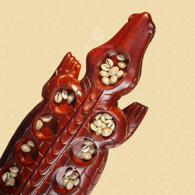 Hand Carved Mahogany Pallanguzhi Board – Babiya Crocodile Heritage Game for Home Decor & Gifting