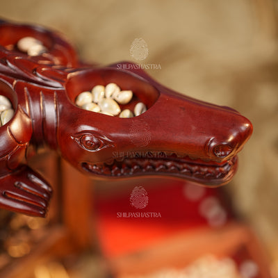 Hand Carved Mahogany Pallanguzhi Board – Babiya Crocodile Heritage Game for Home Decor & Gifting