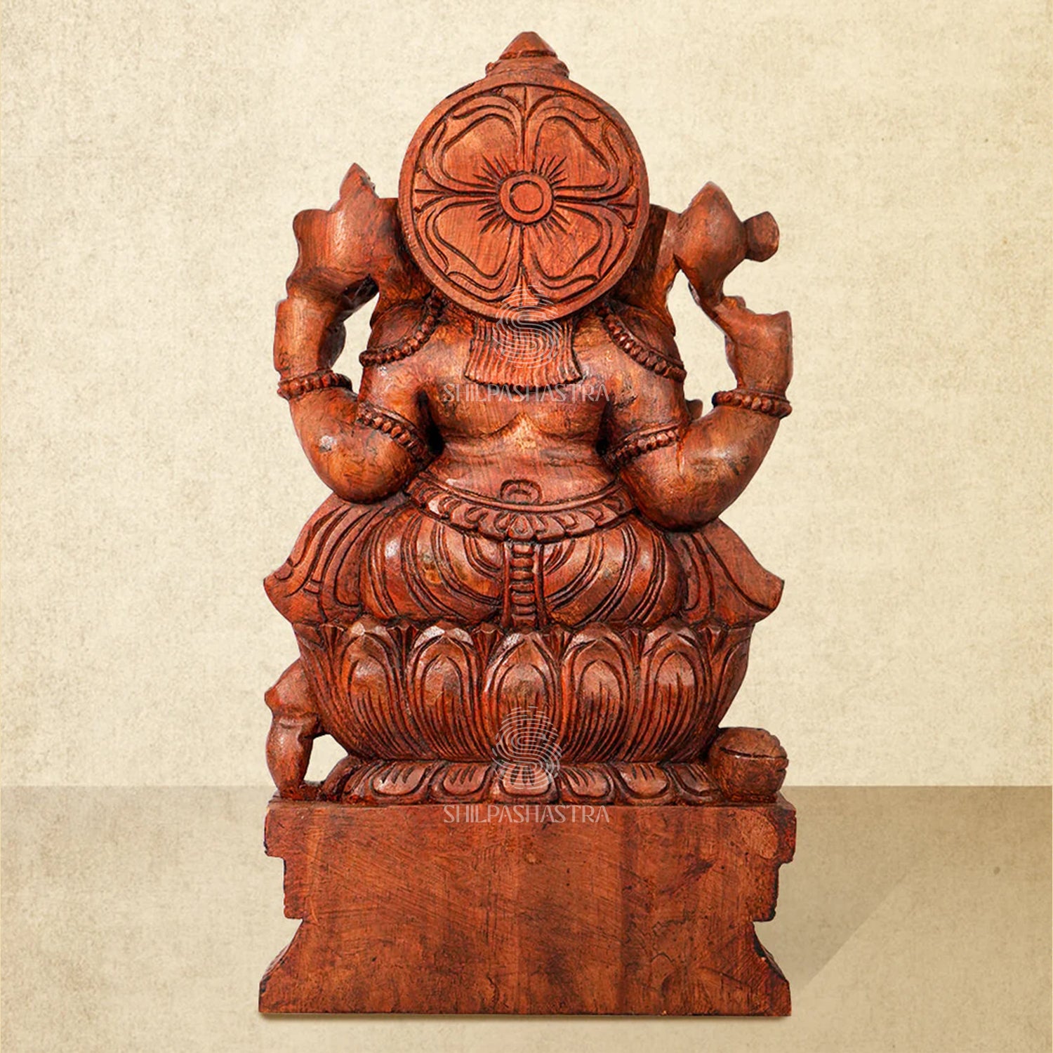 Valampuri Pillaiyar Handcrafted Wooden Idol