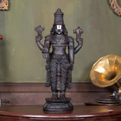 Srinivasa Perumal Wooden Idol – Handcrafted South Indian Temple Art