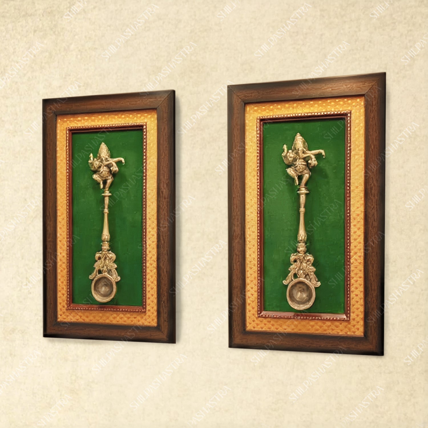 Uthrani Spoon Ganesha Wall Frame – Sacred Hindu Pooja Room Wall Decor (14 × 8 Inches)