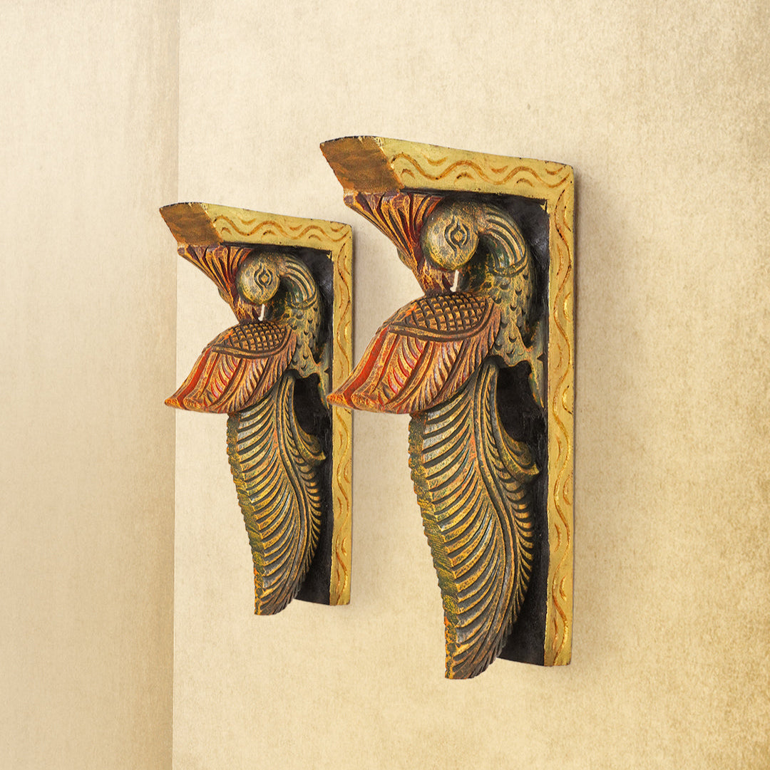 Shilpashastra_wood_scuplture_Parrot